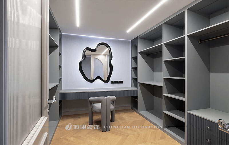 1706760265617351.jpg 衣帽間.jpg