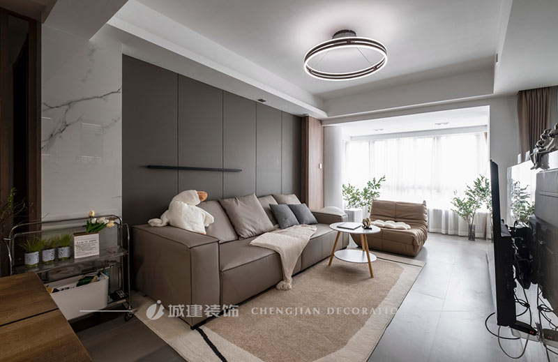 1711605579360473.jpg 01.jpg